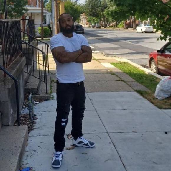 Meet your Posher, Max - Picture 1 of 1